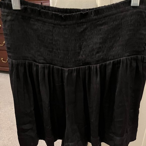 Pants Store Swing Shorts - Picture 1 of 2